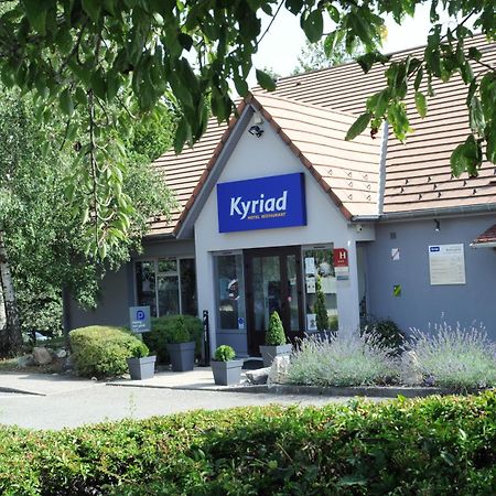 Kyriad Bellegarde - Genève Chatillon-en-Michaille Exterior foto